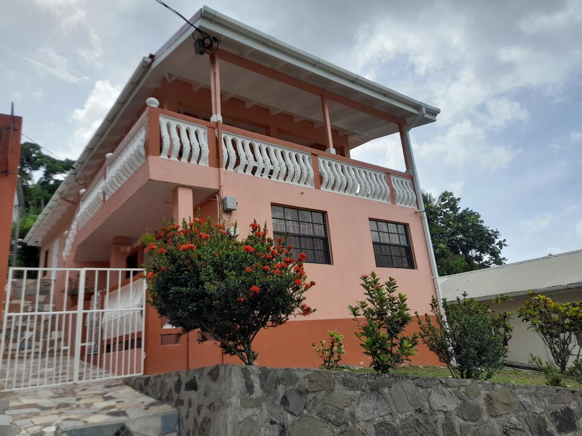 Angie'S Cove, Modern Get-Away Overlooking Castries Luaran gambar